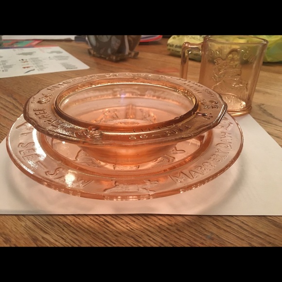 Vintage children’s place setting glass peach bowl plate and cup matching set - Picture 1 of 10